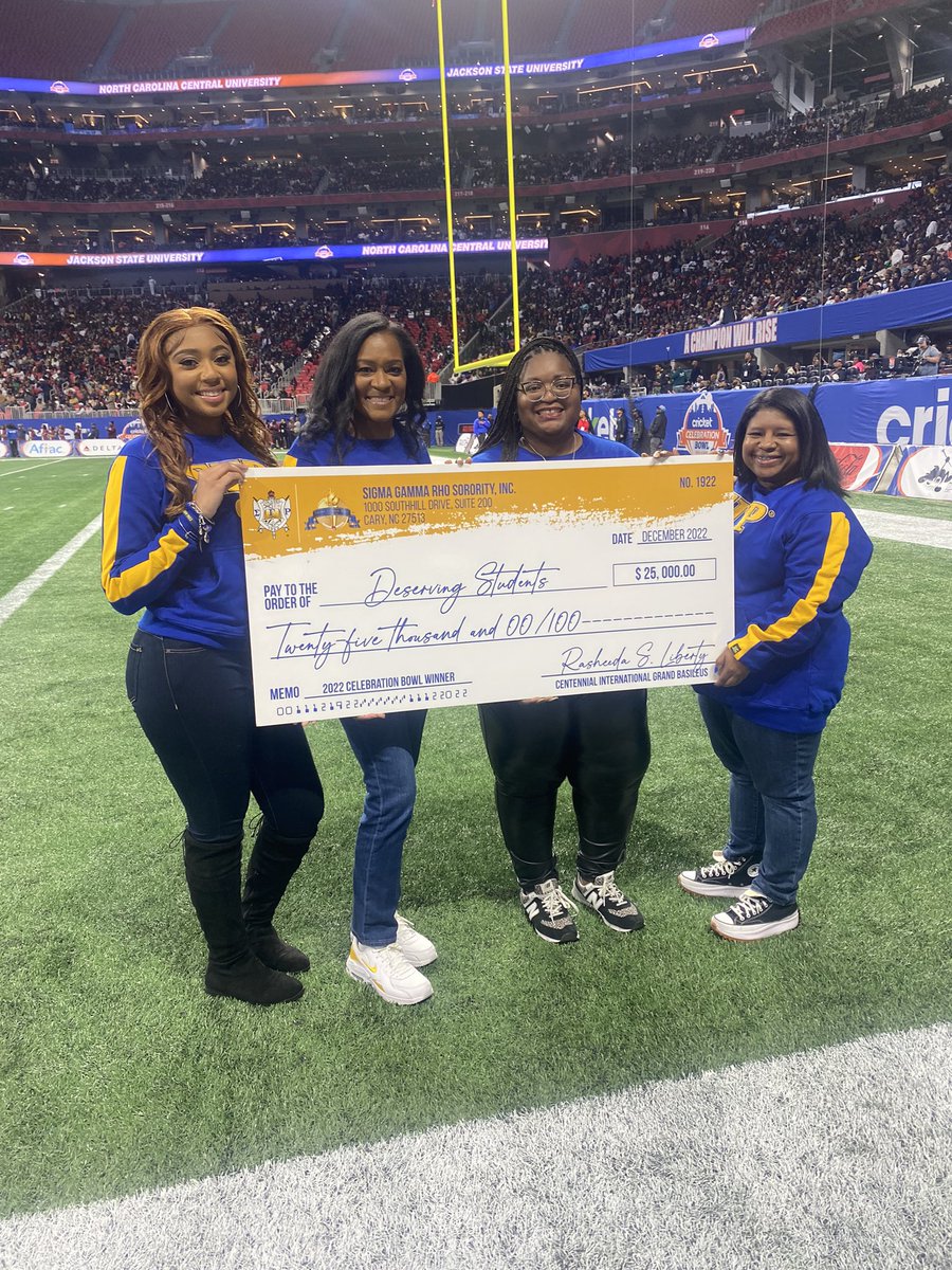 SGRho's tweet photo. Sigma Gamma Rho Sorority,Inc. was a proud sponsor of the 2022 @celebrationbowl ! 

Wherever we go we aim to make a difference. Today we presented a $25,000.00 to deserving students to help fund their academic endeavors. 

This is what we mean by GREATER 💙💛

#SigmaGammaRho https://t.co/mgupnpy927