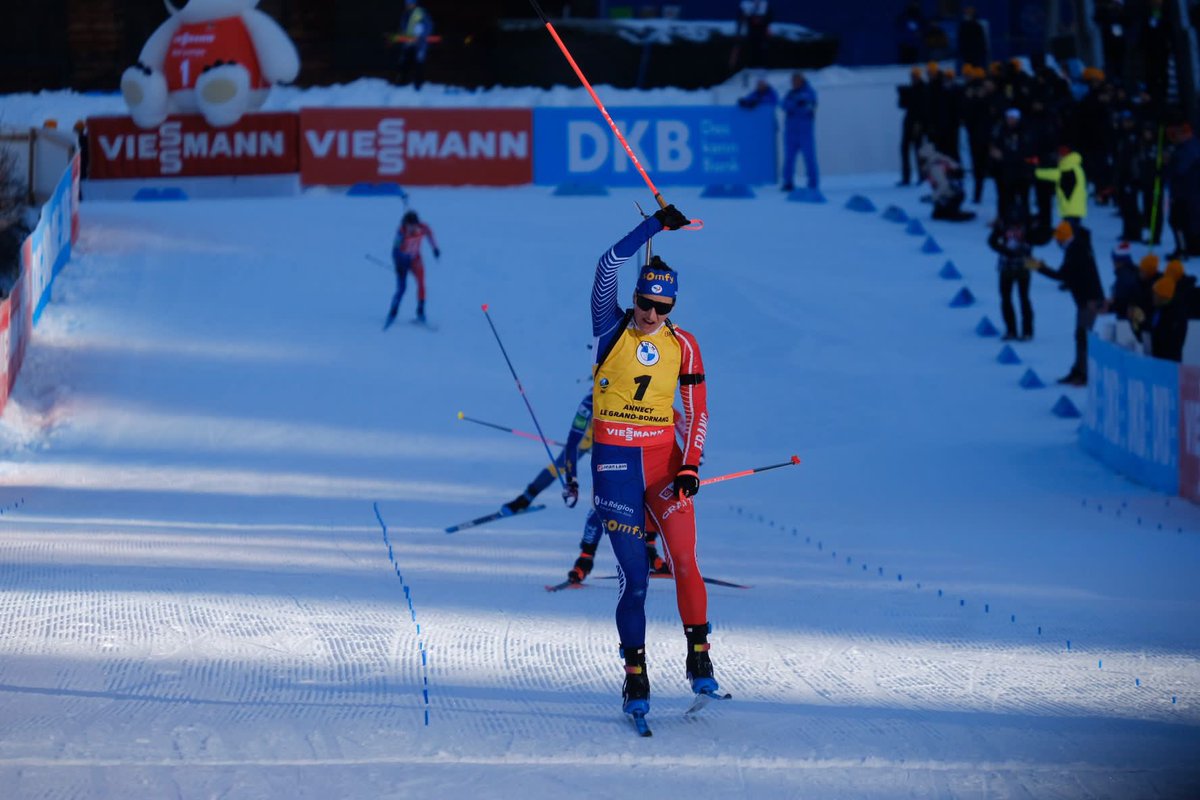 F.A.N.T.A.S.T.I.Q.U.E 🇫🇷🤩

Incroyable dénouement au <a href="/BiathlonALGB/">BiathlonAnnecyLeGdBo</a> 💥 

Julia Simon 🥈 
Anaïs Chevalier-Bouchet 🥉 
Sophie Chauveau 5️⃣e 💐 
Lou Jeanmonnot 6️⃣e 💐
Chloé Chevalier 8️⃣e 

Quelle Équipe de France 🫶🏼 

📸 : ypmedias