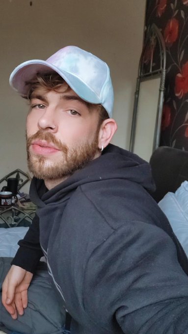 A face a fist would kiss 🤣 https://t.co/XwPYCUjSe6