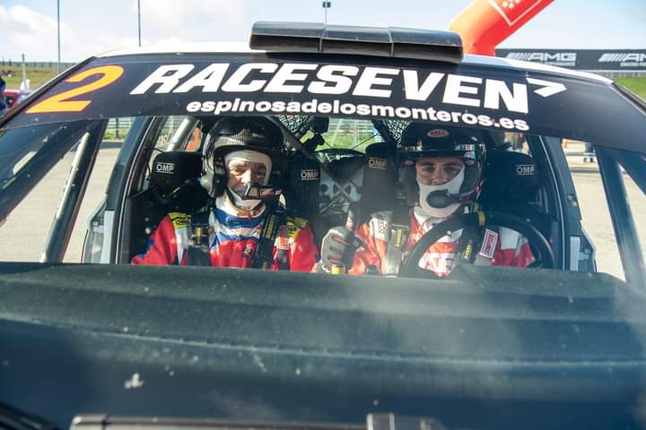 RaceSeven.com tweet media