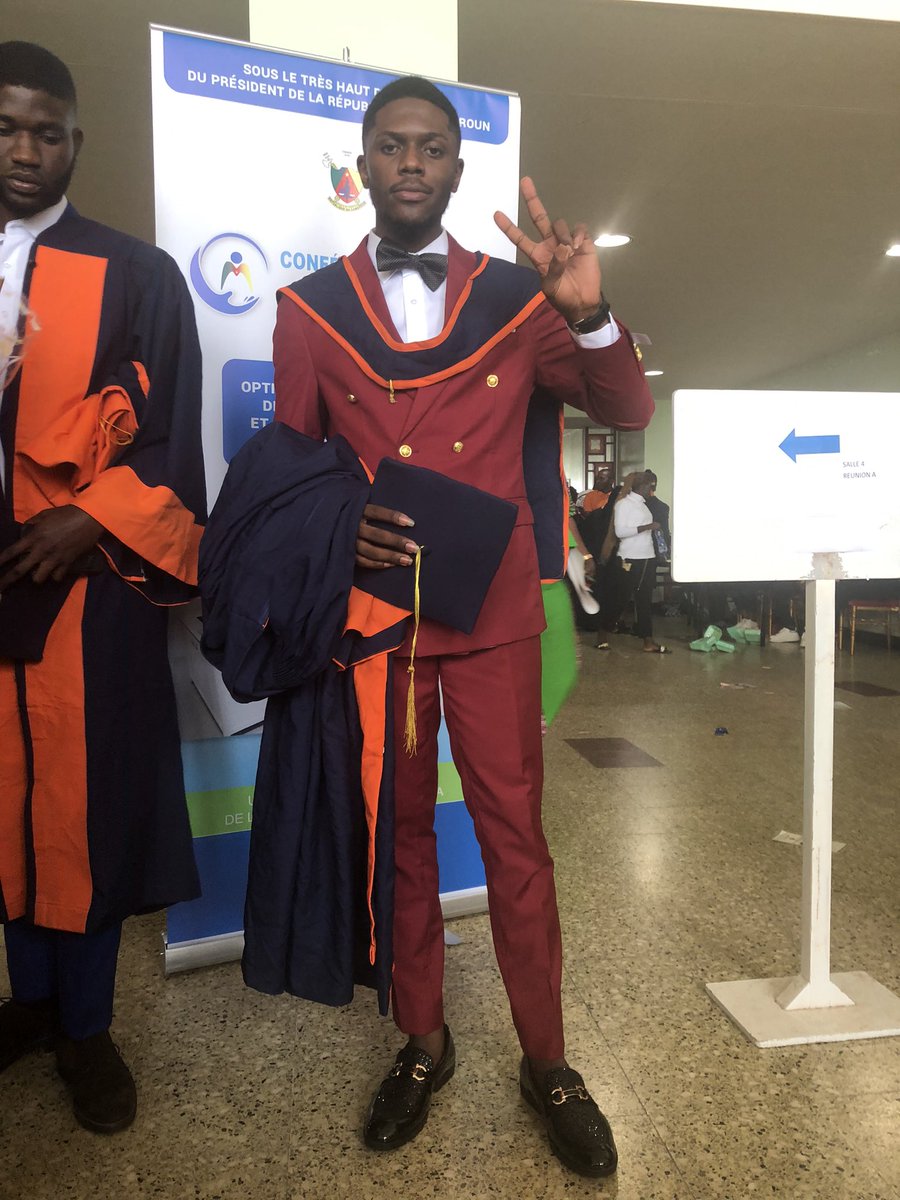 Chester39112393's tweet image. Congratulations to me!!!! It wasn’t an easy journey but I made it, thanks to my mentor H.E.S Elon Musk who has no idea that he is my number one motivation ❤️❤️💕 #WorldCup #ArgentinaVsFrance #graduation2022 #boss