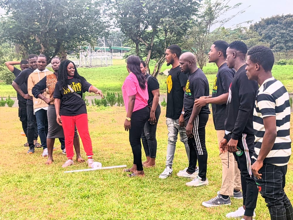 gpacamervol's tweet photo. Fun games by our volunteers in Buea 
#wellbeingmatters https://t.co/SFbDhW7jEJ