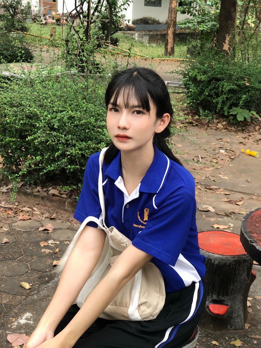 Nirada_bell's tweet photo. ลมหนาวมาเเล้วงับ กอดหน่อย #หนองบัวลำภู 😅 https://t.co/dgqagcBN38