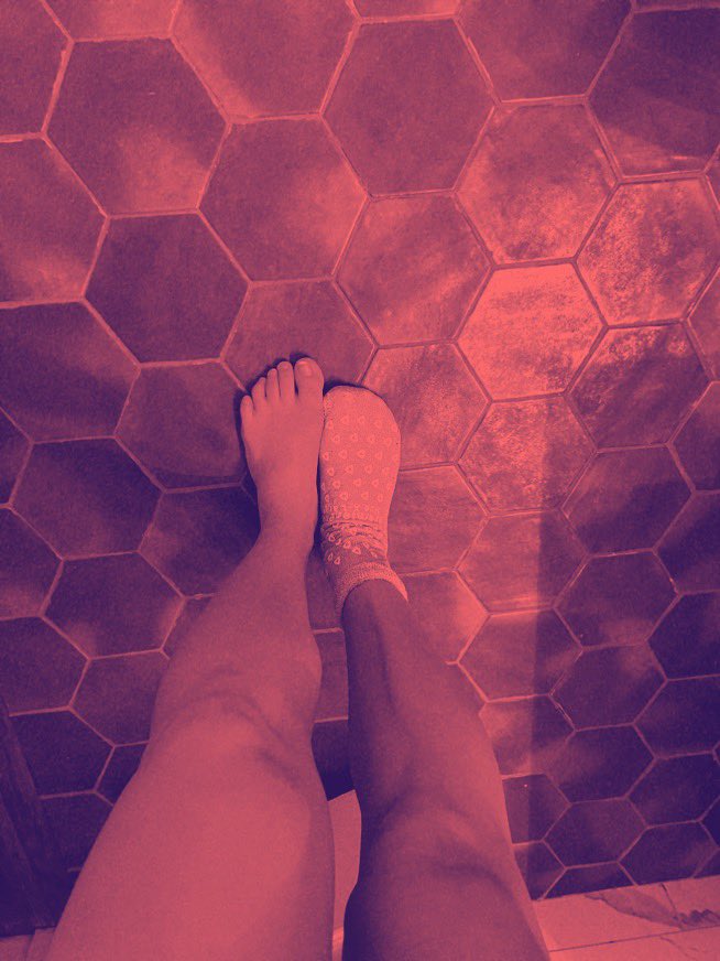 FootFoodie2's tweet photo. Sextagon. OF: https://t.co/PbS0rqEhBq @Feetfinder #feet #feetworship #feetfetiche #feetpic #feetbuyers #foot #footworshi̇p #footfetish #footpics #toes #nosocks https://t.co/JEk0il0FuL