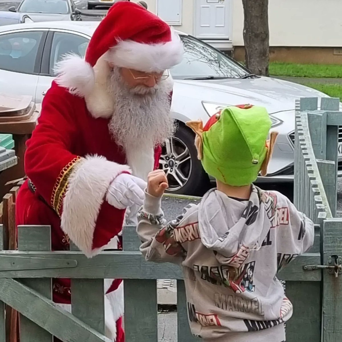 SarahJaffray1's tweet photo. 🎅🙂 Happy boy when Santa stopped for a wee chat. I'm making the most of Christmas this year as I've got a feeling this might be the last year he truly believes. He's grown up so much &amp; too fast, blink &amp; you miss their childhood &amp; all memories https://t.co/Bjyj1ar2Sx