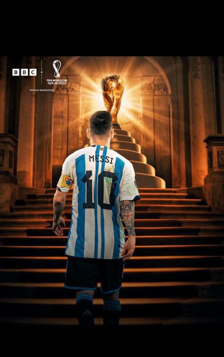 OsosaChris's tweet photo. The King of football will be crowned today!
#KingMessi #Champion #SuperCaptain #WorldCup https://t.co/Uuy9N9k30Q