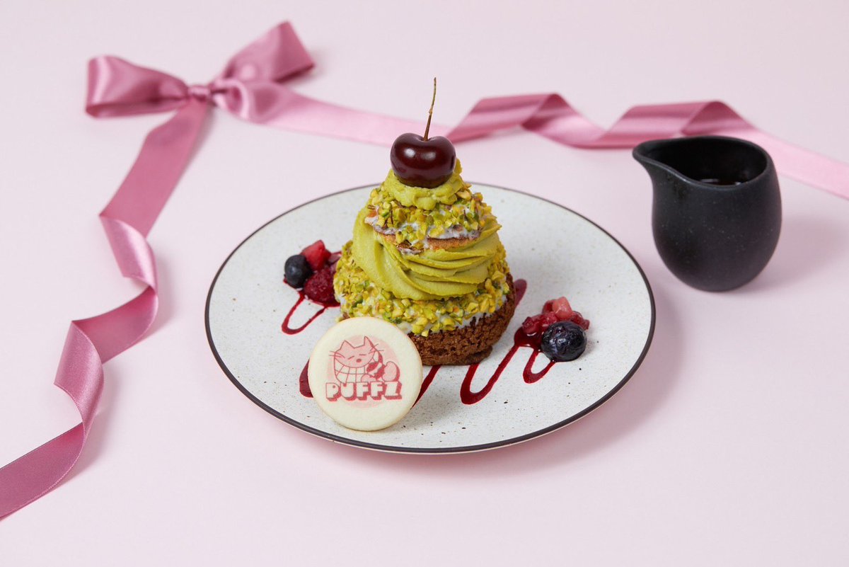 本当は誰にも教えたくないリアルな行きつけカフェ(UPLIGHT CAFE)で、1/2〜31までの間、とことんこだわらせてもらったおすすめレベル5！甘さレベル5！お腹の満足レベル5！なコラボメニューを3つ発売するよ！2023年スタートからめちゃくちゃ夢のようなことが始まる、、💚🍒ドキドキワクワク