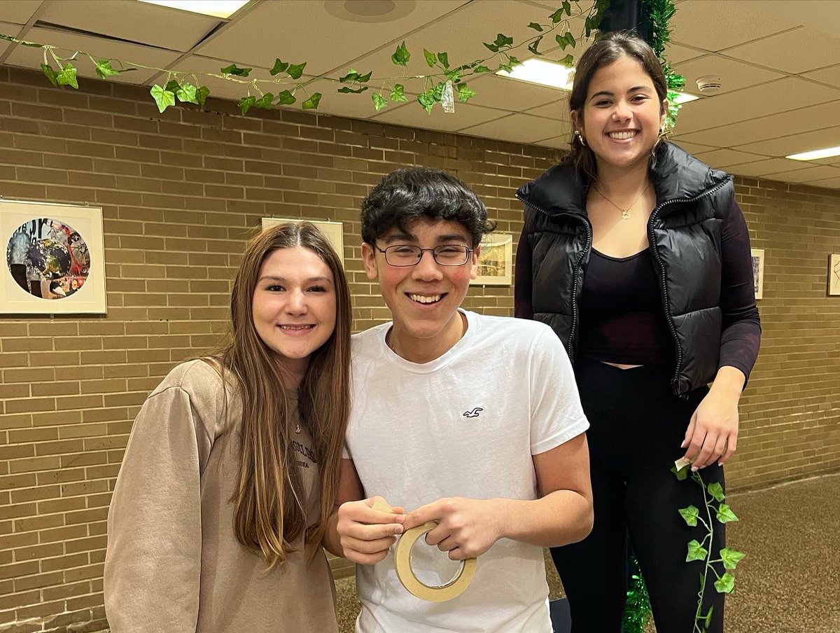 IO SATURNALIA! Shaker Latin Club celebrated the popular Roman festival of Saturnalia! Students played authentic Roman “knuckle bones” games, crafted Roman themed ornaments and colored Saturnalia cards! There was also a toga fashion show! 🤩🏺🏛️✨ #LatinFamily <a href="/NCSD_WL_ENL/">NCSDWorldLanguages/ENL</a>
