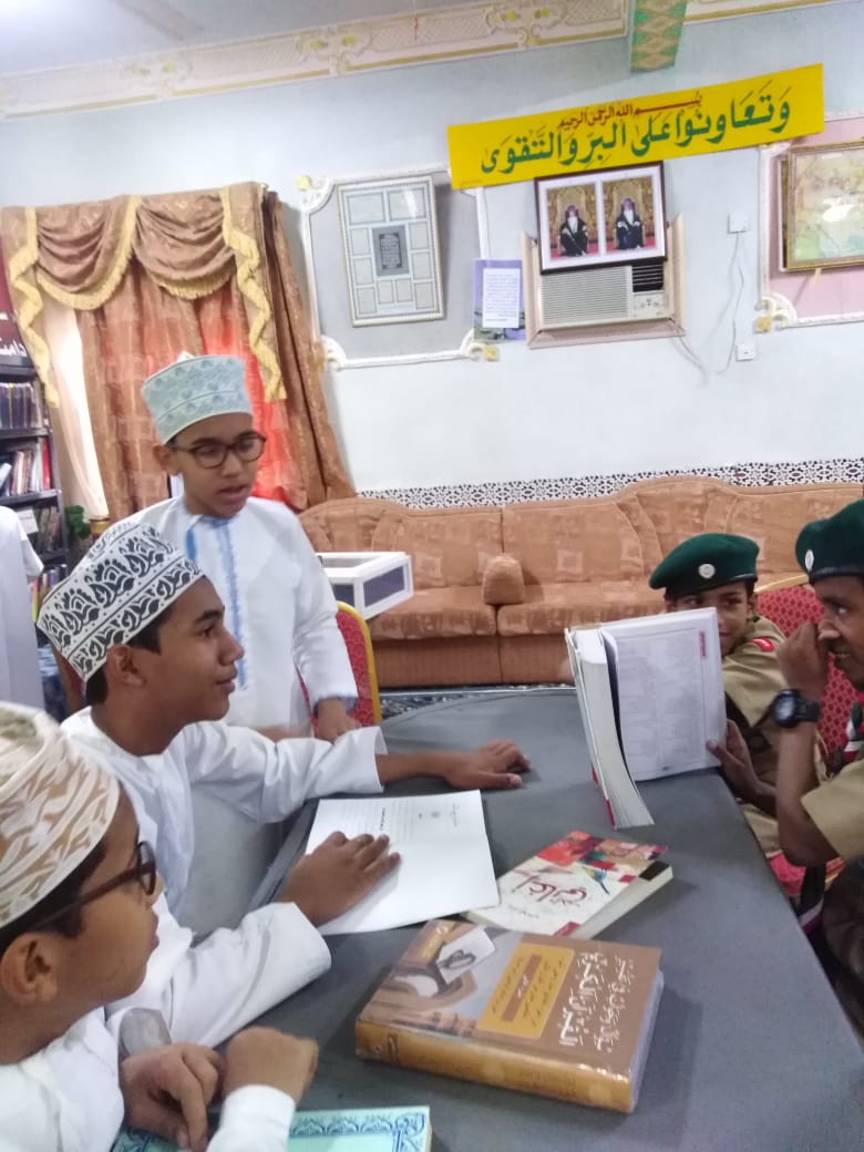 Ali_ALshalli's tweet photo. بمناسبة يوم اللغة العربية استقبلت مكتبة علي بن صالح الشلّي العامة وفداً من طلبة مدرسة عثمان بن عفان بولاية دماء والطائيين وكانت القراءة بينهم حاضرة ماتعة https://t.co/Nl1h9kO3OD