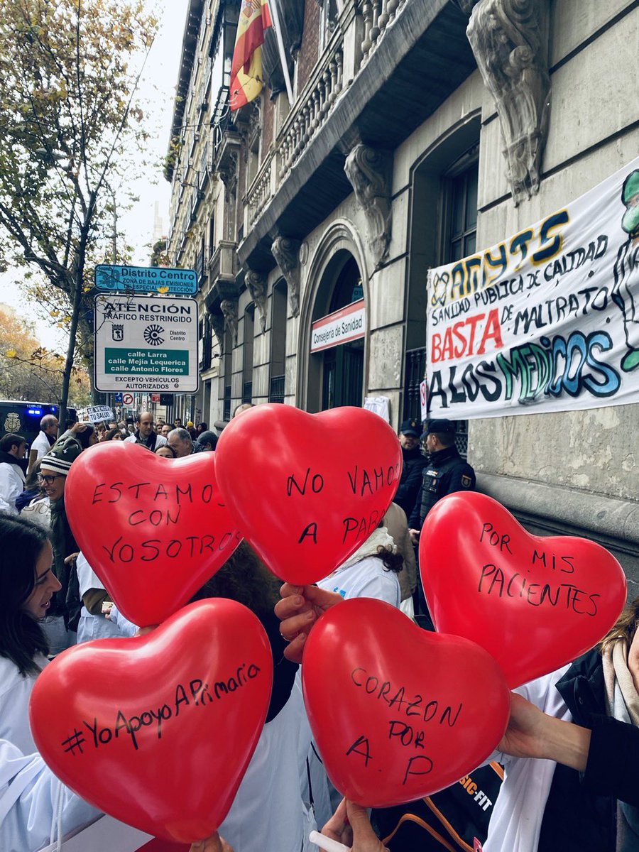 DoctorCasado's tweet photo. @futicool @RafaAlonso61 @myanesb @Dorabeja @Coterto @blancanuz @CuberoPaulino @RResistente Una cuerda de un hilo se rompe, otra de cien con dificultad, pon 5000 y será irrompible.

#YoApoyoAPrimaria 
#AtencionPrimaria 
#HuelgaAtencionPrimaria 
@amytsmedicos https://t.co/VZgf6JEHHR