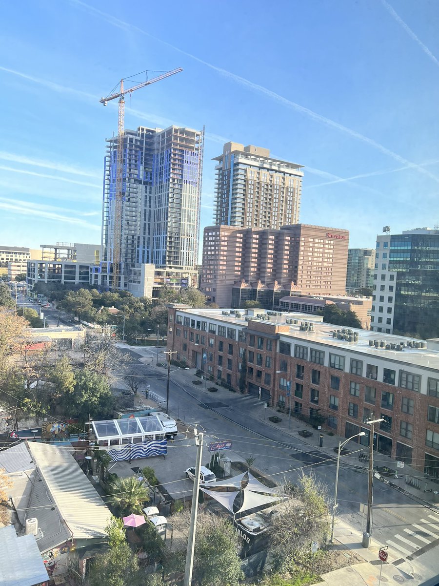 __jose__murillo's tweet photo. #AustinTx hotel views https://t.co/R9DSEAxmyU