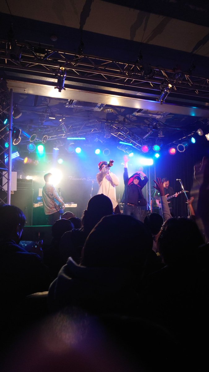 matsu_chicken's tweet photo. マジで最高の夜だった
オバキン本当にどうもありがとう! https://t.co/eGuES2eOqH