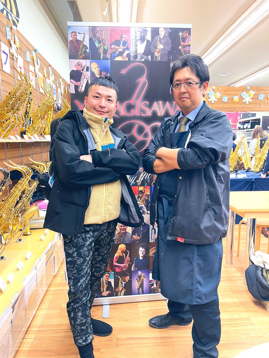 neirolab_'s tweet photo. 三響楽器万博2022無事に終わりました♫🎷
三響楽器の皆様、柳澤管楽器の皆様、そして御来店の皆様、本当に有難う御座いました💐
アンサンブルレッスンも沢山刺激を貰いました✨🙌
また札幌でお会い出来ますことをメンバー一同楽しみにしいます😆✌︎
#三響楽器 #yanagisawa #saxophone #quartetJG https://t.co/6iToQlnbUQ