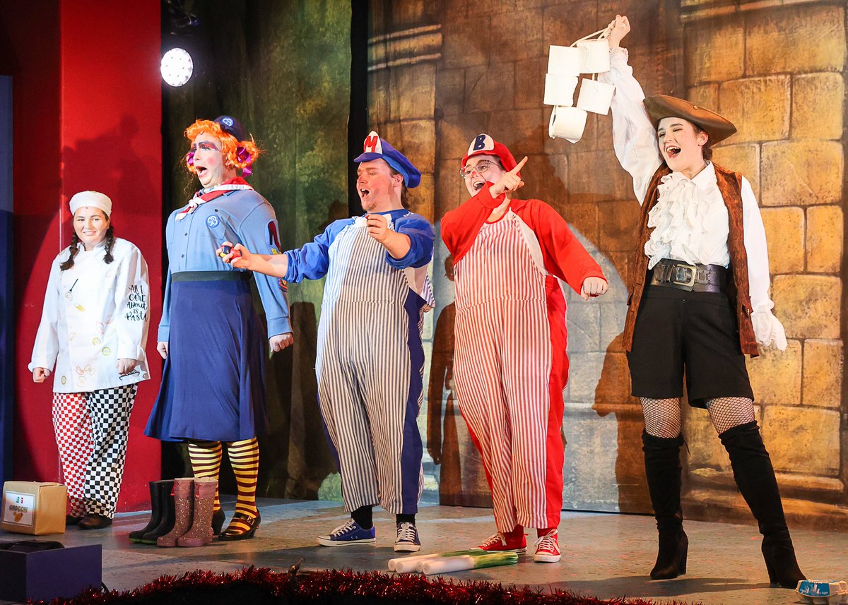 Nottingham Arts Theatre Panto! tweet media