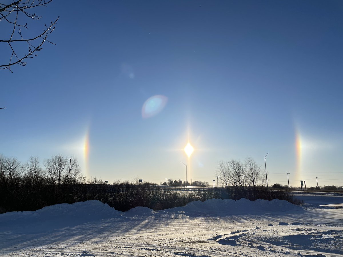 PhTeatimeBlog's tweet photo. I finally got to see a sun dog today. It looked like pillars during the actual sunrise but I was driving so this was my first chance at safely taking a photo https://t.co/dWisnVkSWy