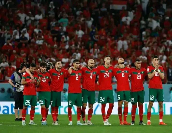 BenKhalud's tweet photo. All the players of the Moroccan national team decided, after their exit from the World Cup, to donate all the money they received in the World Cup tournament to needy children and poor families in their country. 

What an excellent way to show humanity.
Respect 🇲🇦❤ https://t.co/yumQQGBxGl