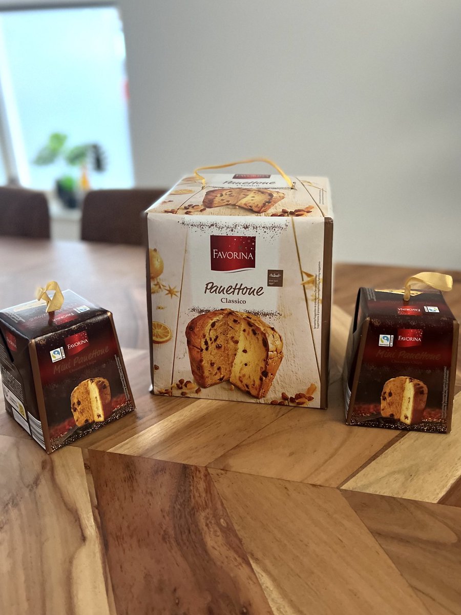 larissadrumond's tweet photo. @iiingridcosta Geralmente a gente compra o que tem na Xenos ou no Lidl! Nick comprou esses aqui: https://t.co/qWwNAggvM1