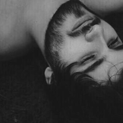 ‏بّـےـنٌےـدر tweet media