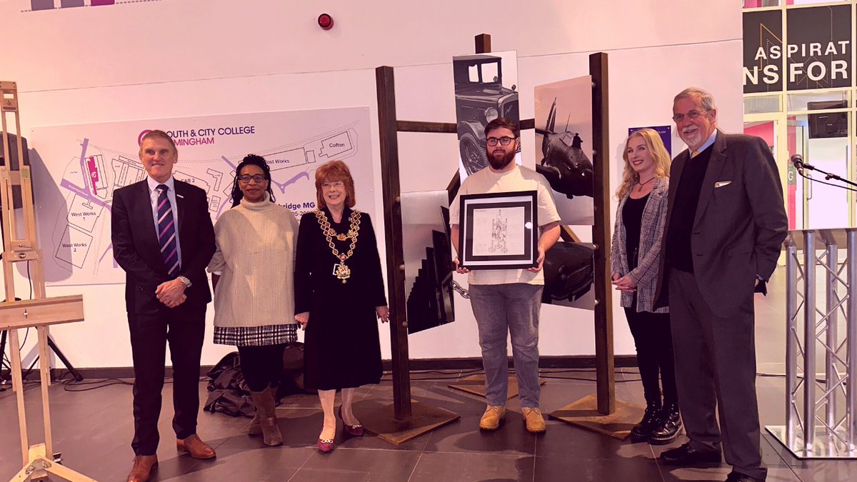 Making the impossible - possible, why not find out more about Jordan Barber, who designed a sculpture collaboration between art & engineering. 🎉

⭐ ow.ly/2ExK50M0Htz

#SouthandCityCollege#DoMore #Art #Engineering #StudentSuccess