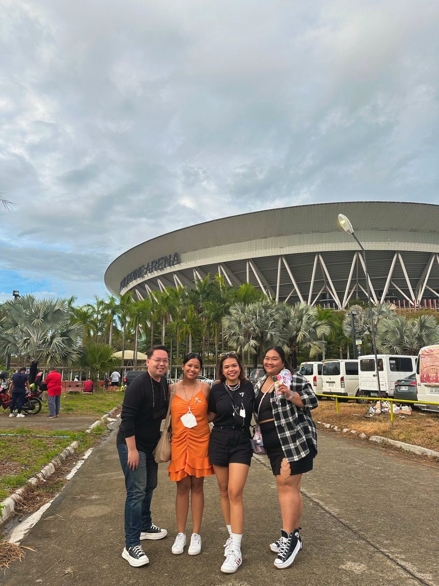 iampaulaaaae's tweet photo. #BeTSinBULACAN https://t.co/GCs70pxjSE