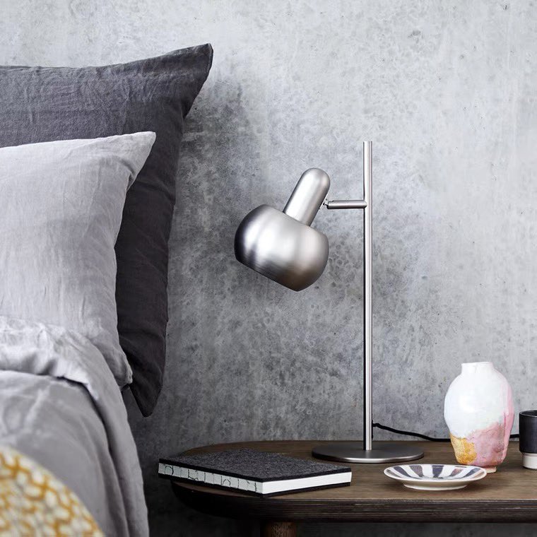 ambitlighting's tweet photo. What makes me like this table lamp is not the shape but the color of its surface treatment.

#lighting #lightingdesign #lightingdesigner #lightinginspiration #lighting_design #lightingtrendz #lightingfixture #lightingidea #tablelamp #tablelamps #tablelight https://t.co/jH6hv6QcTa