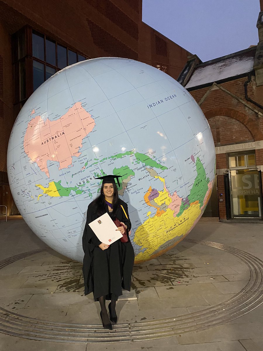VolimEllu's tweet photo. ❤️👩‍🎓🌎 https://t.co/CGHM8u5OeZ