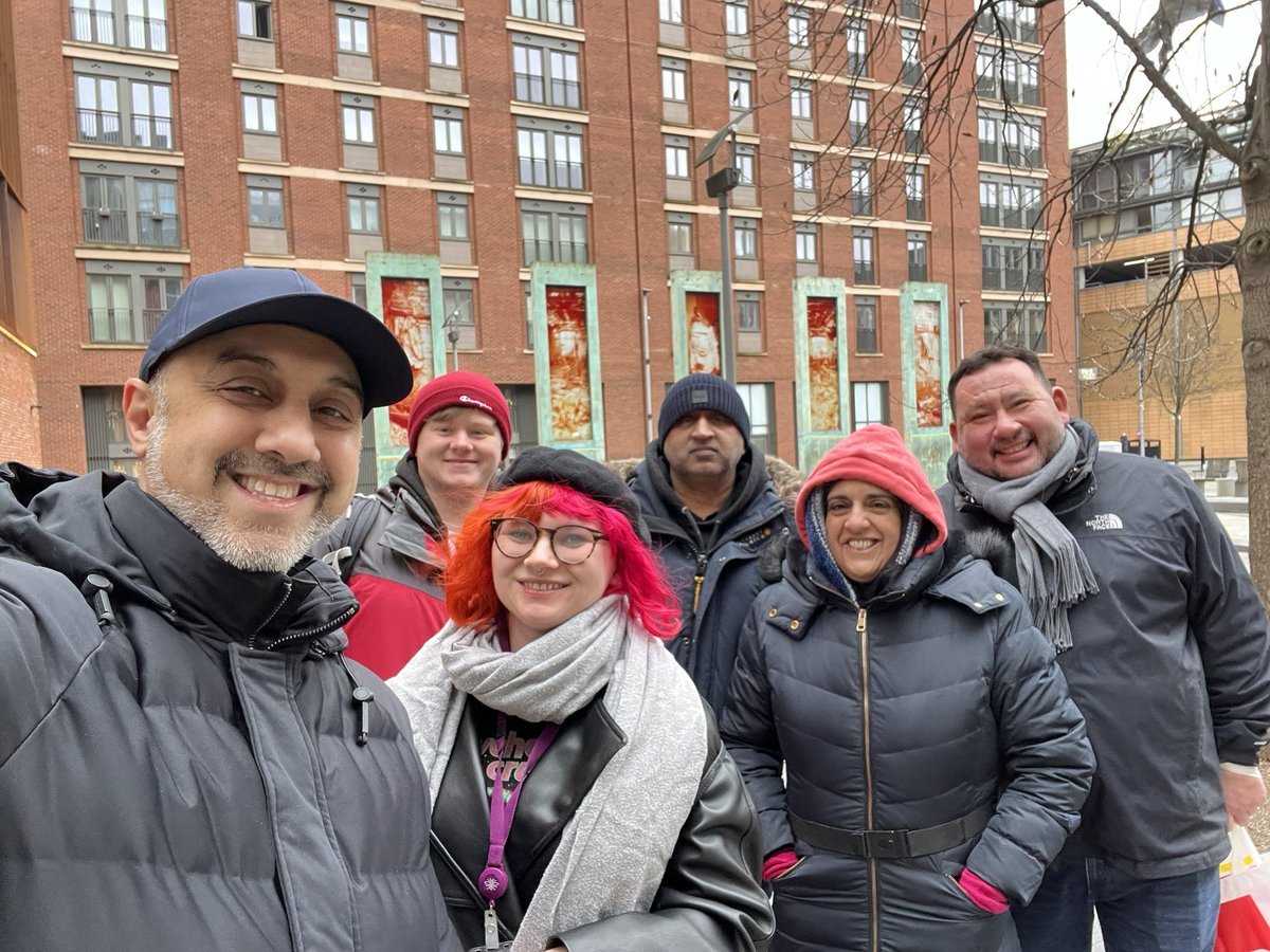 Fantastic morning on the campaign trail talking to residents and picking up casework. with <a href="/Irene4A_B/">Irene4A&B</a> <a href="/garethmanc/">Gareth Worthington</a> <a href="/JonConnorLyons/">Cllr Jon-Connor Lyons 🐝</a> <a href="/NasrinAli786/">Nasrin Ali</a> <a href="/FiazRiasat/">Fiaz Riasat</a> 
#Ancoats #Beswick 🌹