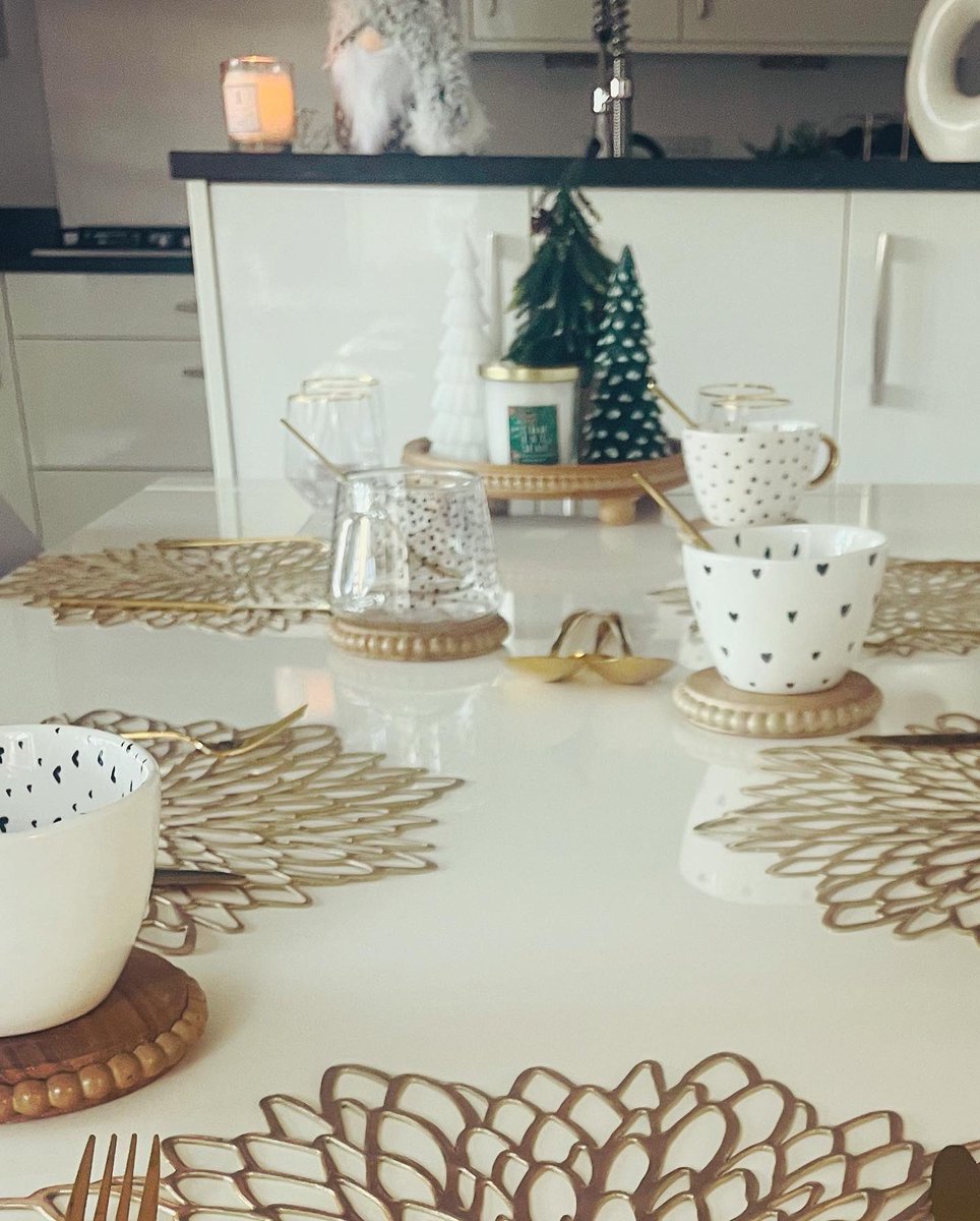 katrinask12's tweet photo. Christmas brunch 🎄🤍 @Tesco #Christmas #Candles https://t.co/sSay2I2v76