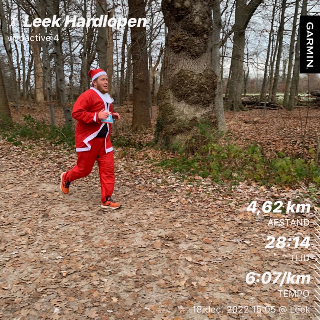 #beatyesterday #garmin Meegedaan met de Santa run bij Nienoord 🏃‍♂️🎅🎄⁦<a href="/loopmaatjes/">Loopmaatjes</a>⁩