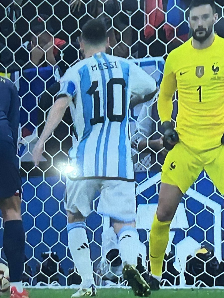 5 penales en 7 partidos jaja circo