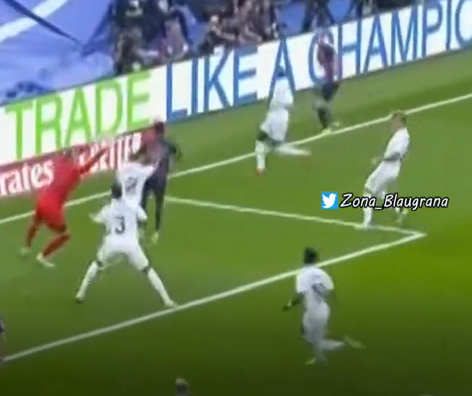 CuentaMister's tweet photo. Si lo de Dembélé es penalti... ¿nos explica @LaLiga @rfef @UEFAcom @ChampionsLeague cómo es que estos no son penalti? Lo digo para poder seguir creyendo en la limpieza de este deporte... https://t.co/LMtepjpqHW