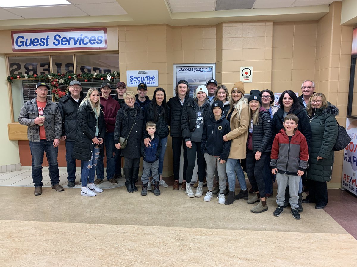 What a weekend of hockey, NorthStars played 3 games in games in 3 nights and their record now sits at 28-0-2-1, which is unbelievable, thanks everyone for coming to watch marshall play in Yorkton and Melville
