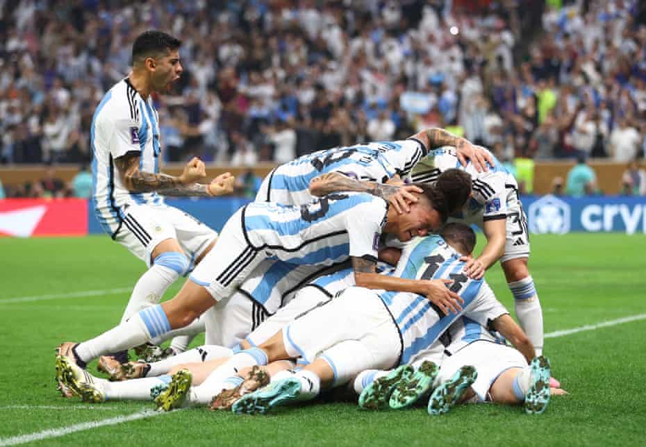 usetvgof's tweet photo. Lionel Messi is leapt on by his team mates after putting Argentina ahead https://t.co/Ztg5tUWln2