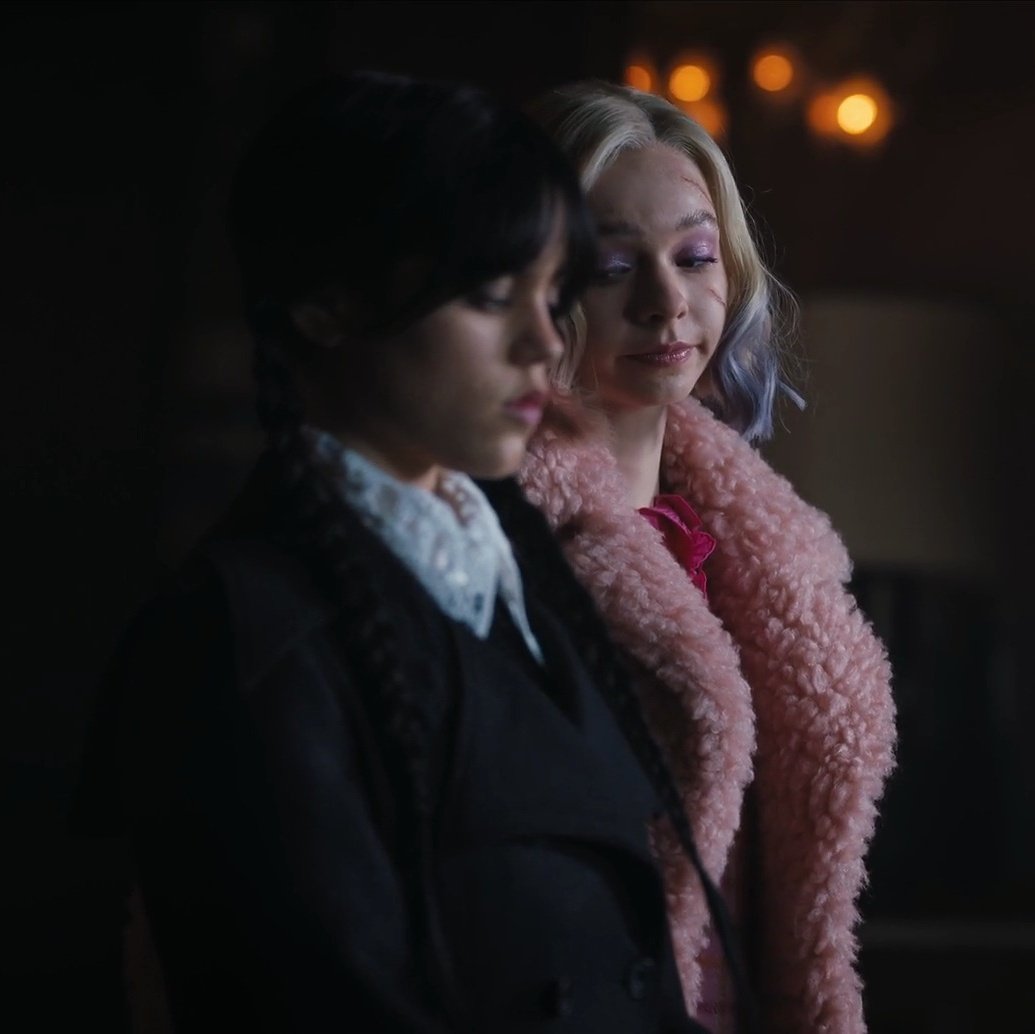 Sage 🦋 (Practically a Lizzie Saltzman Thinker 💭) (@lesbianslizzie) on Twitter photo 