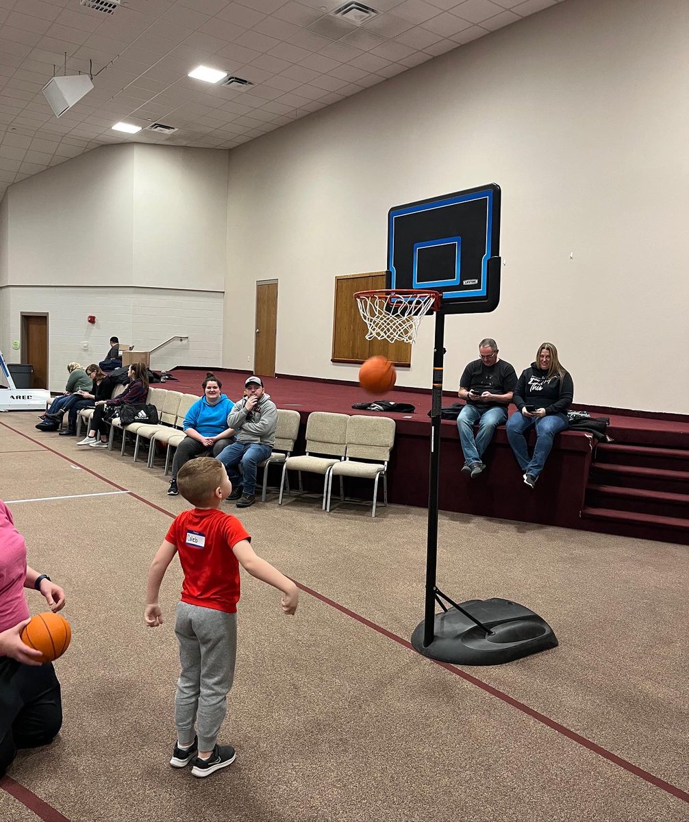 hlcoons's tweet photo. First ever basketball practice for our boy!! https://t.co/uAsm1ujjYP