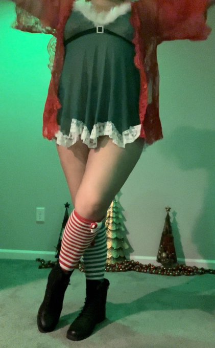 Time to put hung guy in the queening chair and make him squirm 😈 I already blasted his face off a bunch<a href="/tag/mvsales"class="tags"><span>#mvsales</span></a>