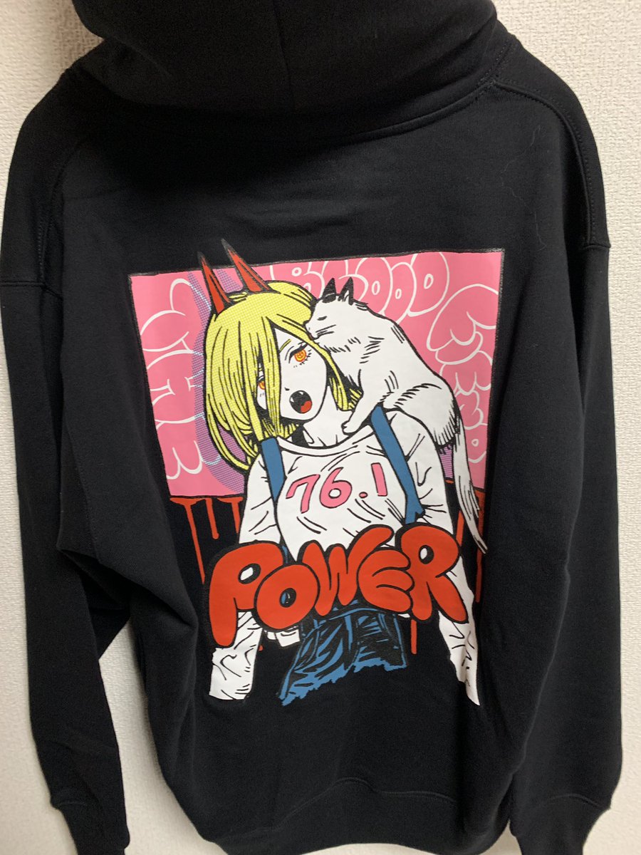チェンソーマン「glambとチェンソーマンのコラボフーディ買ってしまったこれくらいしっかりグラフ」|なす skeb募集中😈のイラスト