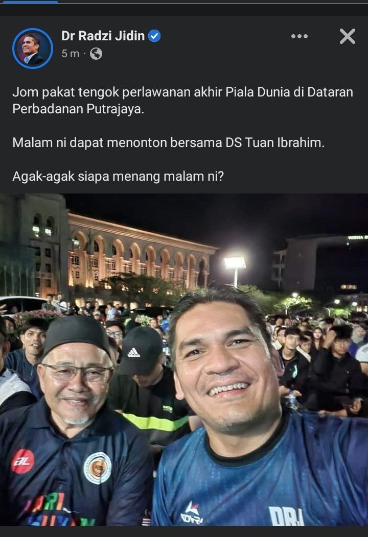 StratCommX's tweet photo. Kekal tenang 🥲🥲 https://t.co/hyL31EleAU