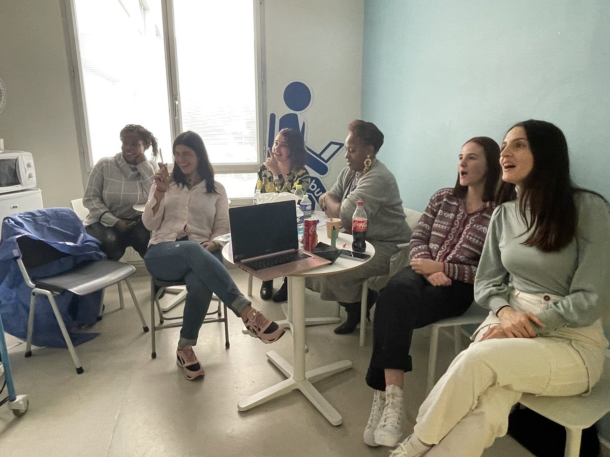 MelFroMDPhD's tweet photo. formation continue en anesthesie reanimation et plus spécifiquement en USC a l’hopital paul prive paul d’Egine grâce a Panacea … un plaisir  #anesthesie #réanimation #pedagogie @RamsaySante @PANACEAconseil https://t.co/Ae1nxnNHRU