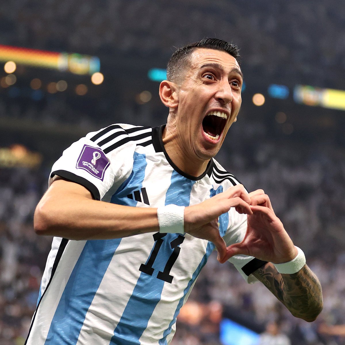 ChampionsLeague's tweet photo. ⚽️ Copa América 2021 final
⚽️ 2022 World Cup final

Ángel Di María 🫶 https://t.co/x7z5BcC1wA