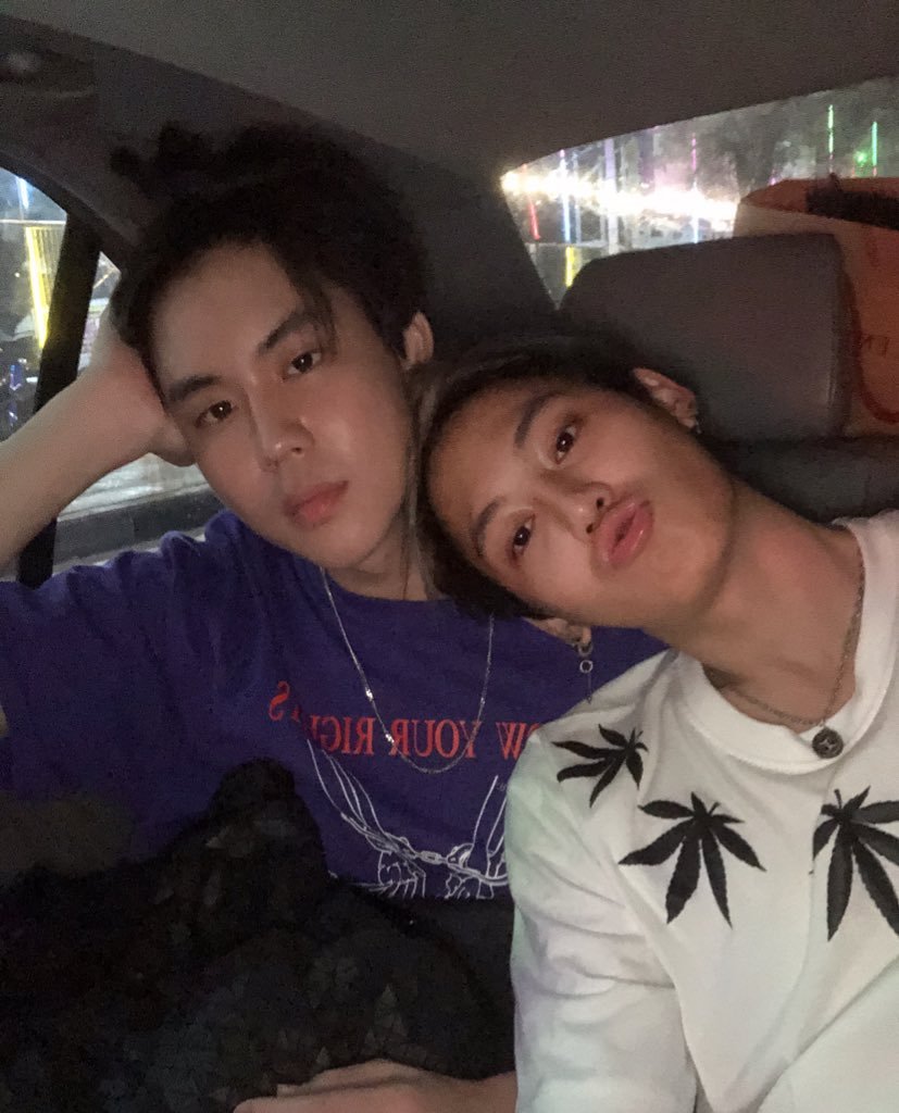 bounprem45's tweet photo. 高喊无爱者自由,可余光还是看向了被爱者!
@bb0un @Prem_space
#BetweenUsTheSeries https://t.co/r5ujnDOgif