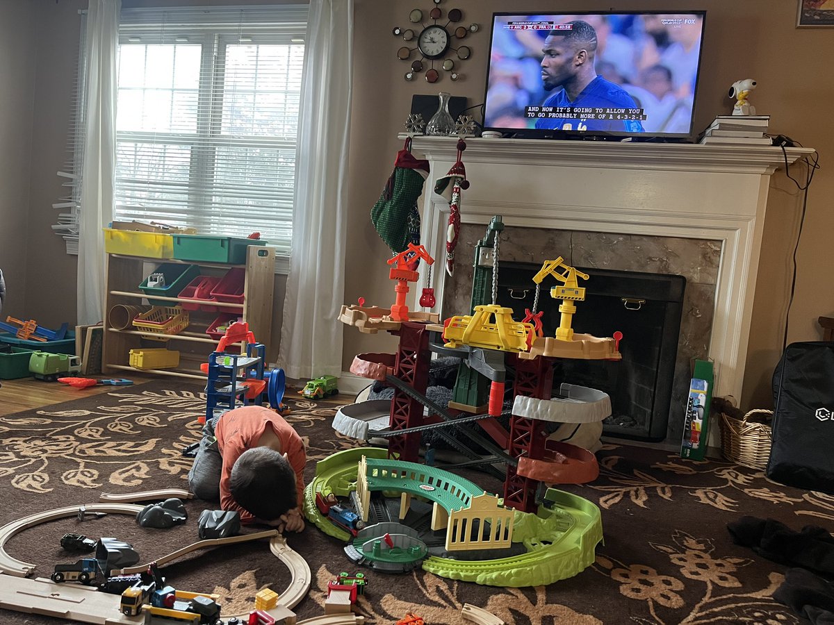 FiveFootPhotog's tweet image. “Mama, when is this game over?”

#childplease #WorldCup