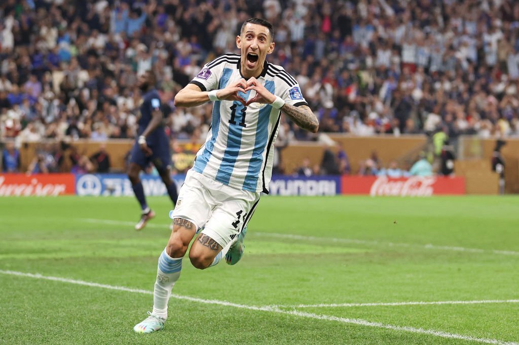 _FaridKhan's tweet photo. In 2014, Di Maria got injured before the World Cup final for Argentina. He finally has his moment after 8 long years 🇦🇷❤️ #FIFAWorldCup https://t.co/mtN5ByoVkb
