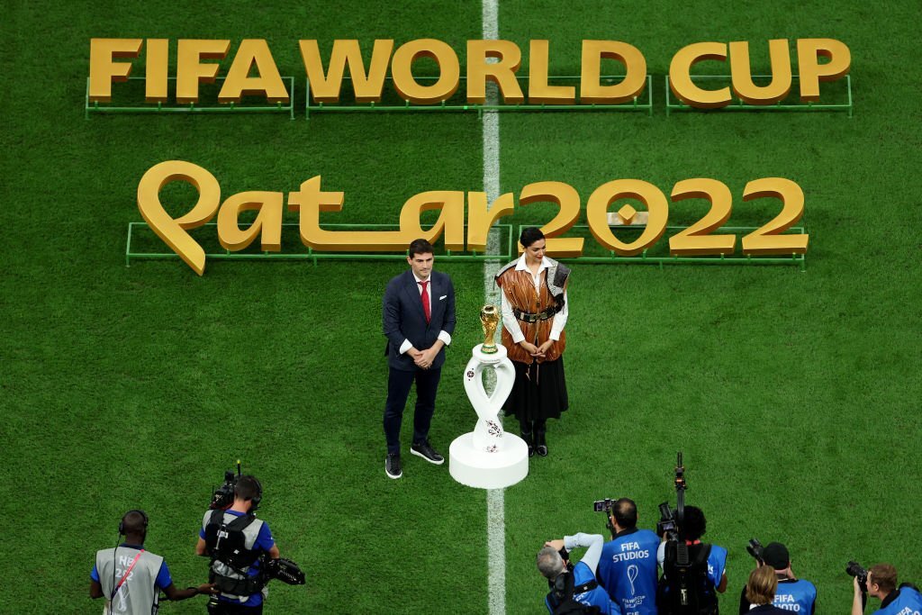 Deepika Padukone and Casillas to carry FIFA World Cup trophy - HamroKhelkud
