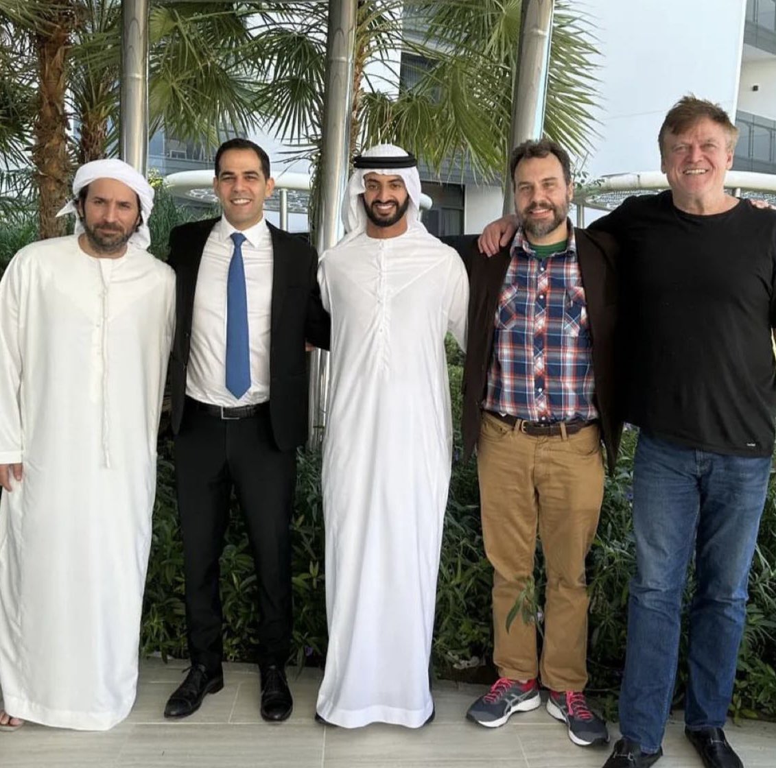 RavenRickGrime1's tweet photo. @PatrickByrne of @TheAmericaProj, @brucefenton of @WatchdogCapital,@SatoshiRoundtbl,&amp; @Ravencoin whitepaper, @Gabriel__Abed Ambassador of Barbados 🇧🇧 to UAE 🇦🇪,&amp; founder @BittGlobal, and what looks like Zayed al Nahyan Abu Dhabi’s royal family, &amp; Tarek founder @EmiratesAngels. https://t.co/5vuqB7vhFc