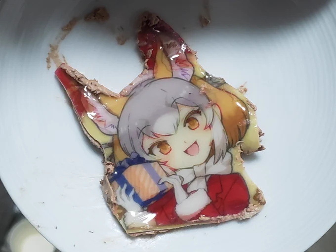 シマハイケーキのシマハイだけ残して切り分けられて行く様子シマハイは美味しく頂きました めちゃくちゃ甘かった! 