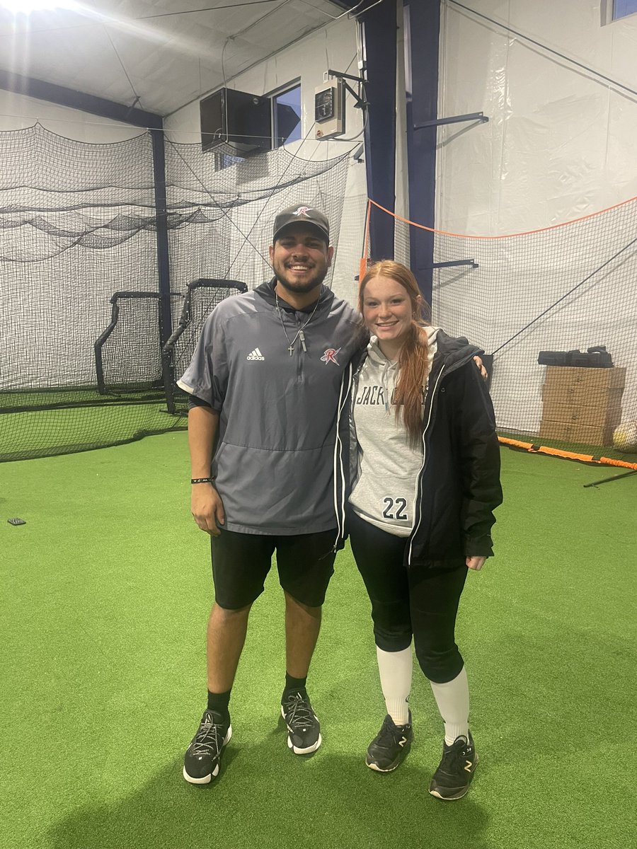bkemp7702's tweet photo. I had a fun and great learning experience at the Roane State camp yesterday. Thanks coach J and staff @RoaneStSoftball @2024Pearldavis @jc05adamscathey @redhawkssball https://t.co/gIr2rPClpo