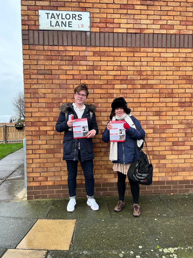 Wet and windy morning on the leaflets today in the new Walton ward, introducing ourselves to residents as Labour’s candidates. Thanks for the warm reception and great to pick up some casework too. 

Now to defrost my toes 🌞🌹