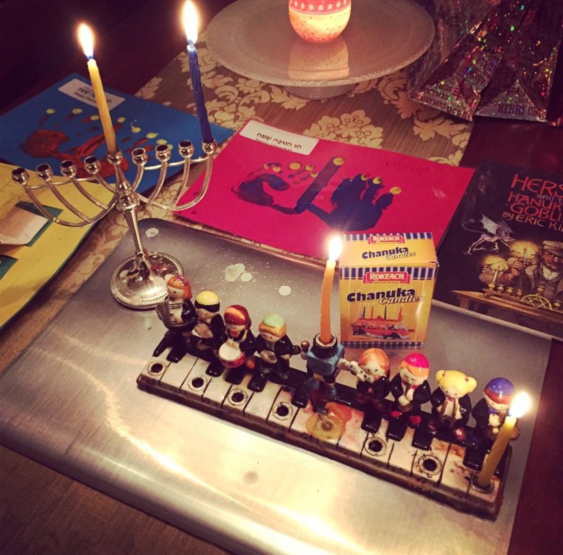 Happy first night of Chanukah! 

Love &amp; light &amp; doughnuts ❤️🕎

#HappyHanukkah #HappyChanukah #chanukkah #Hanukkah2022 #Hanukkah