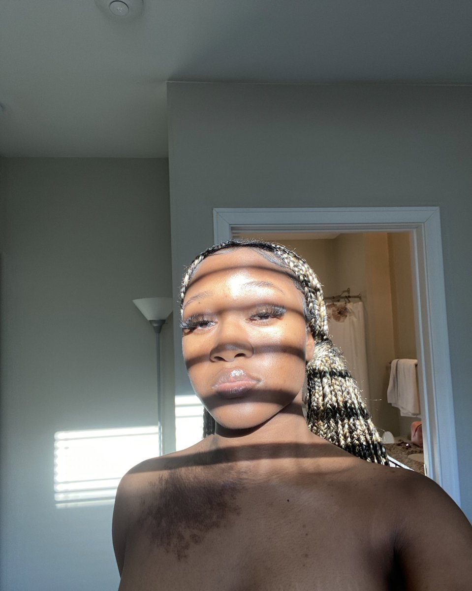 D I U T O ✰ tweet media